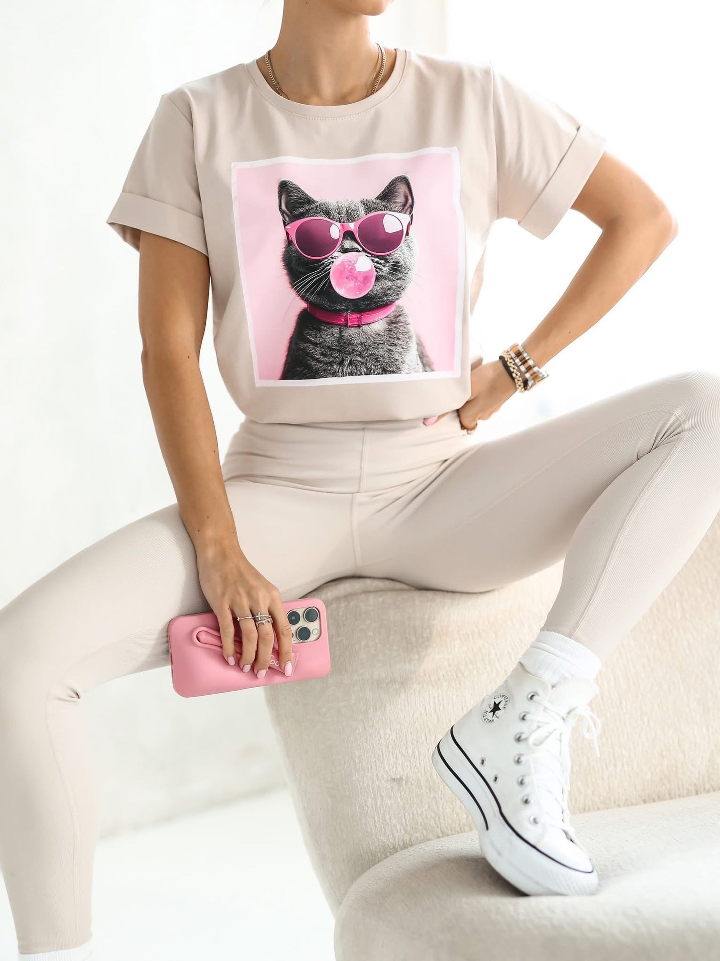 Tricou cu pisică cu bule