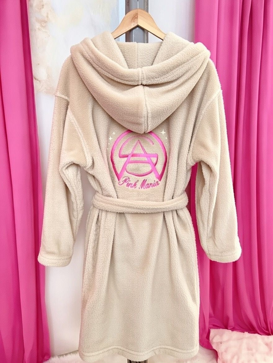 Pink Mania köntös
