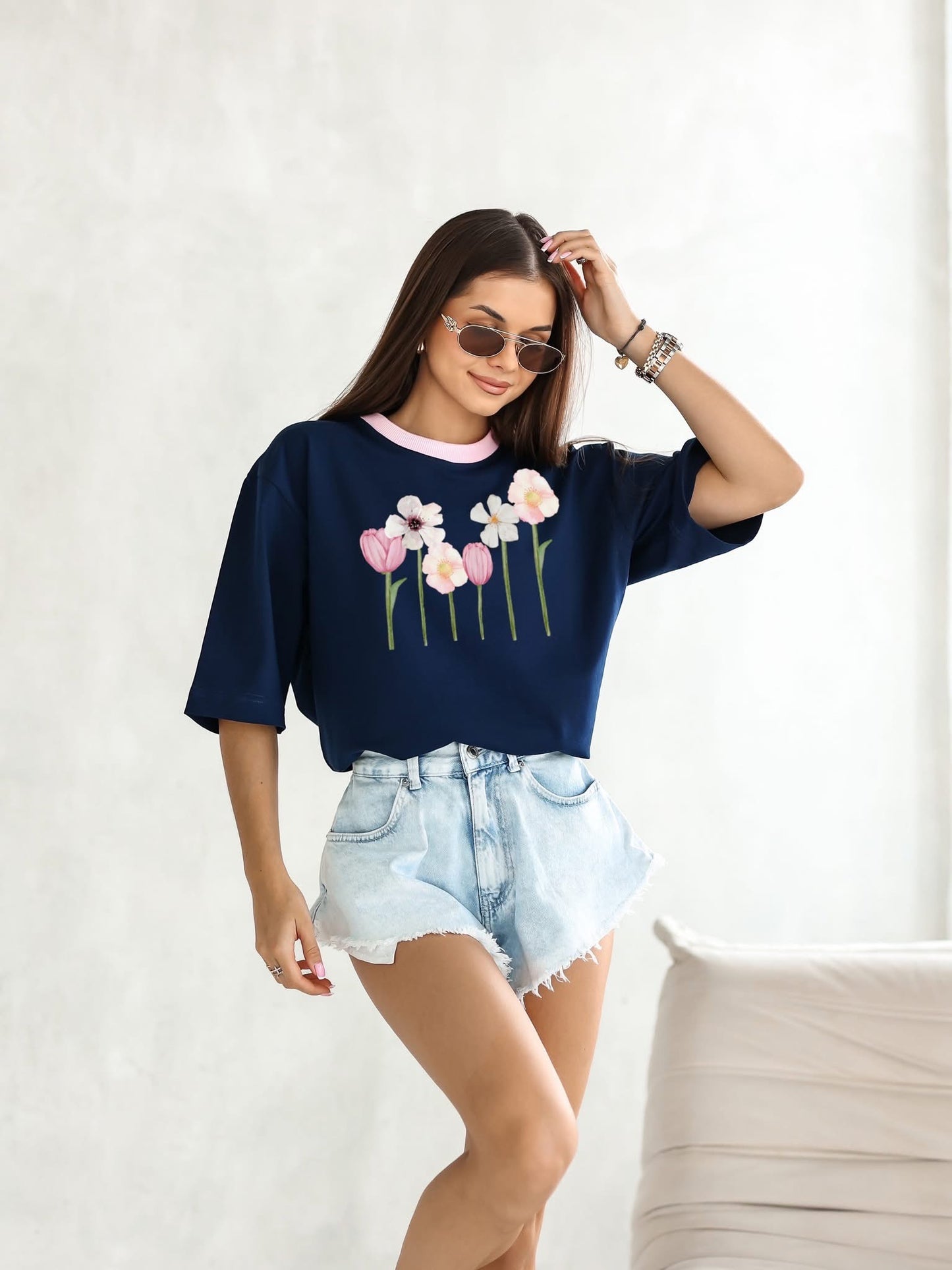 Tricou cu flori de vară
