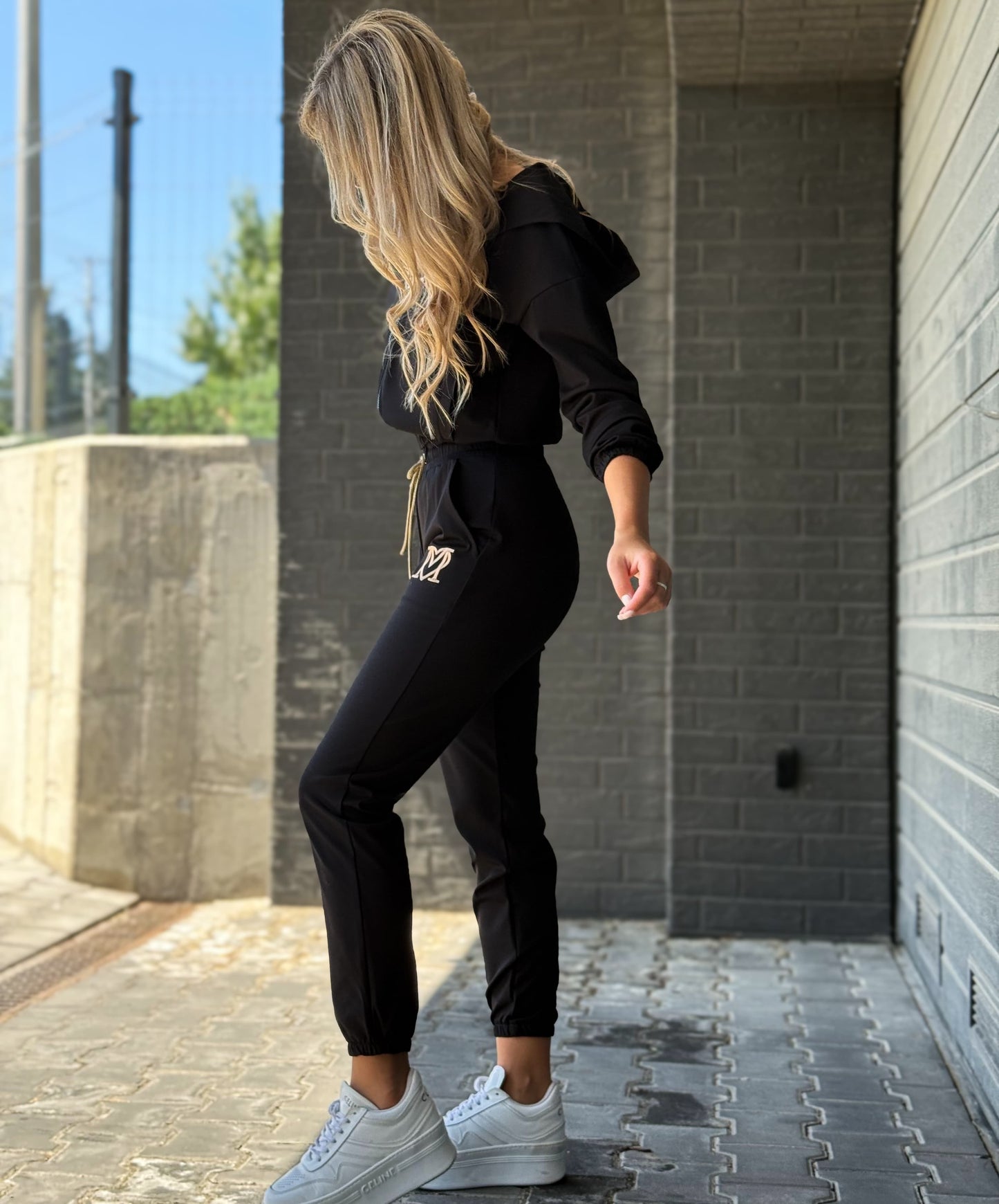 Set Marina