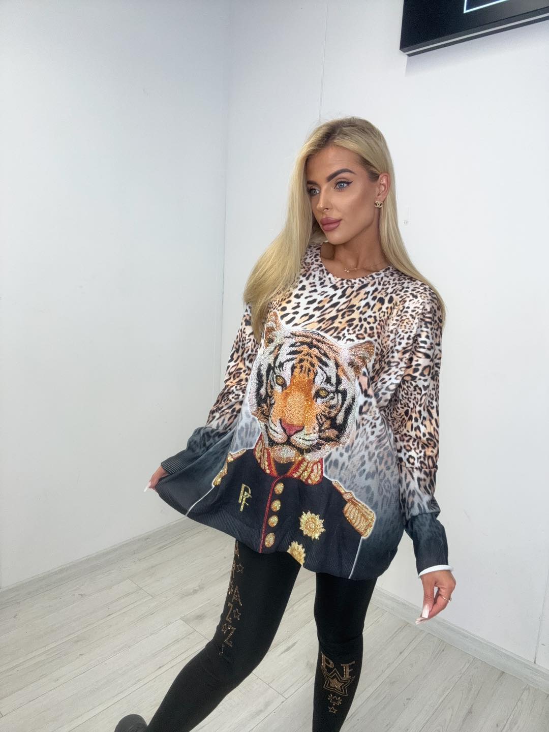Pulover Paparazzi (1001)