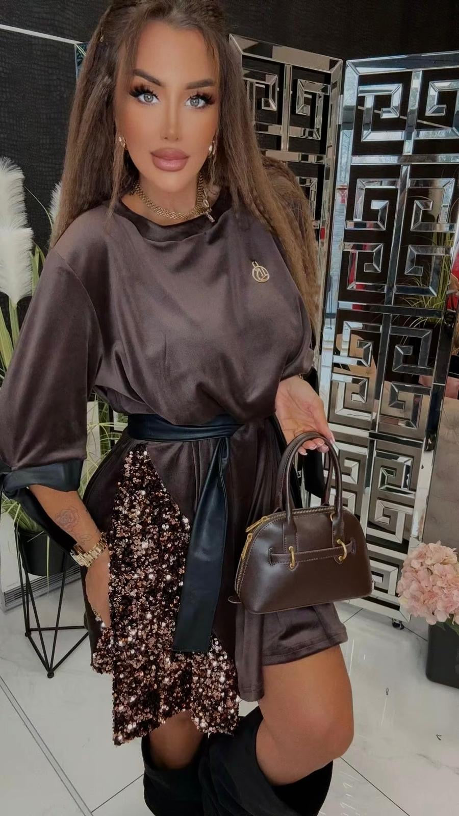 Lola Bianka “VELUR” ruha